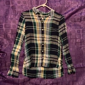 4/$25 Plaid button down top, SO Perfect Shirt